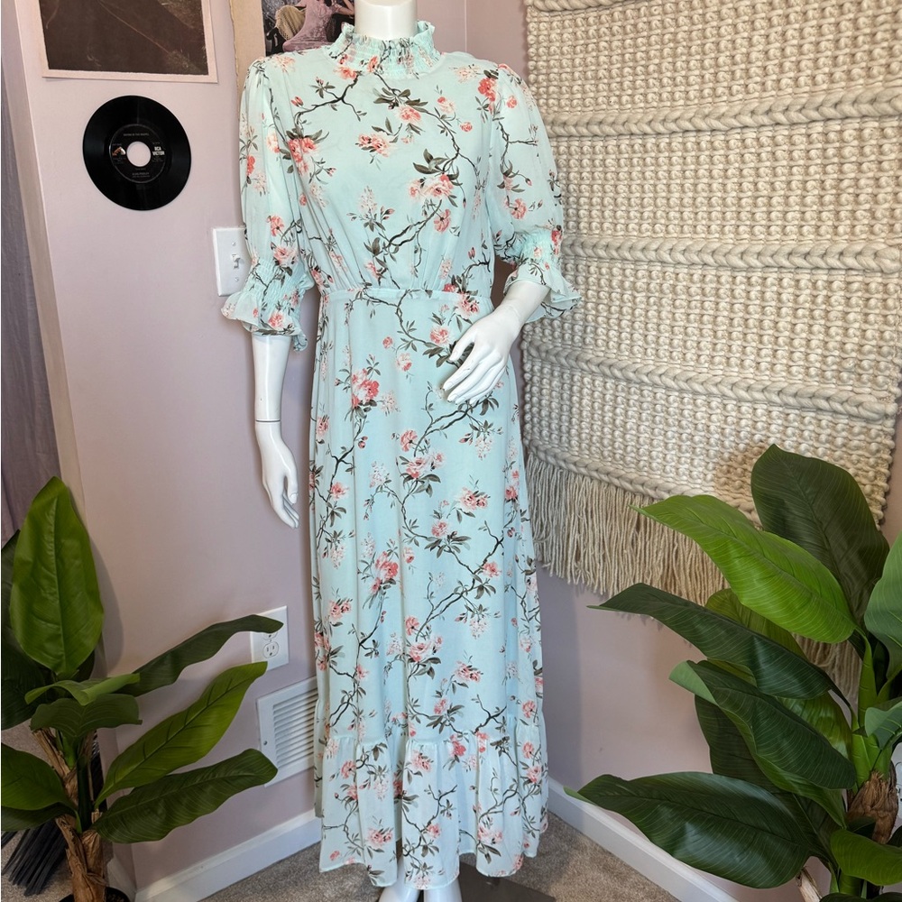 Floral Maxi Dress with Ruffle Sleeves